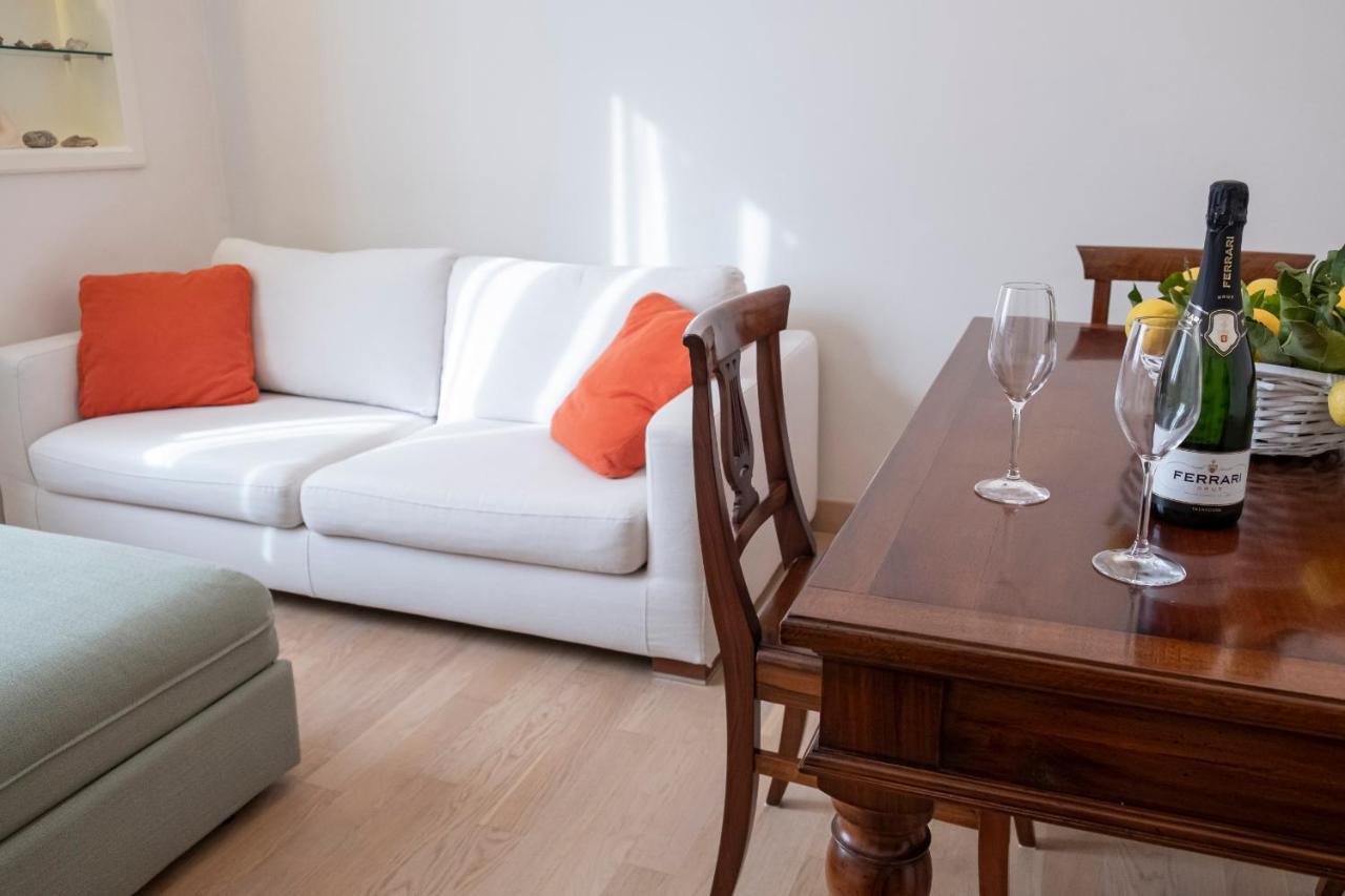 Noliday Suite Riviera Luxury Sea Flat 外观 照片